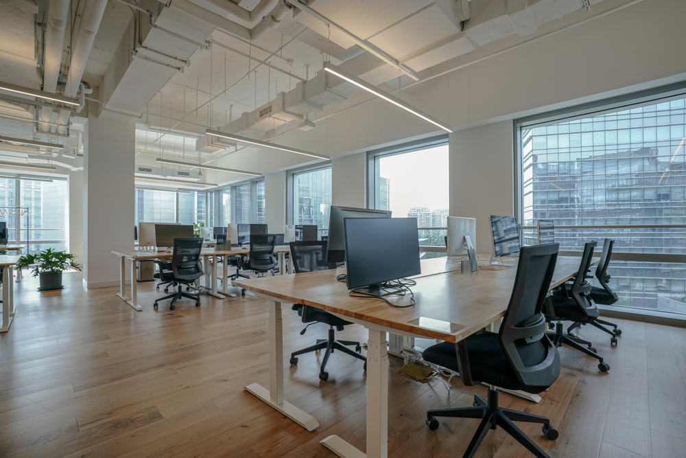 Interior,Of,Modern,Empty,Office,Building.open,Ceiling,Design.